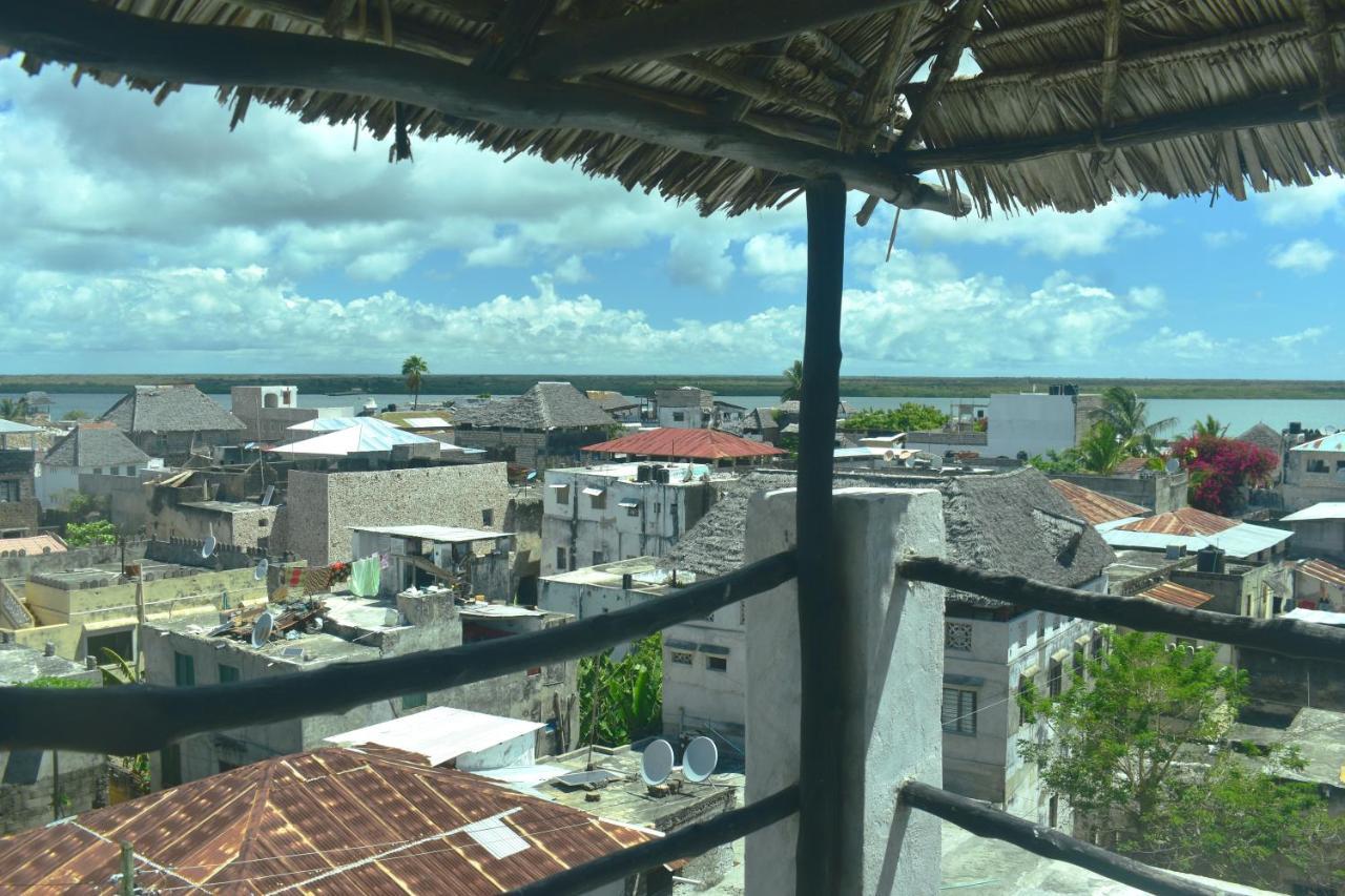 Jambohouse Lamu Acomodação com café da manhã Exterior foto