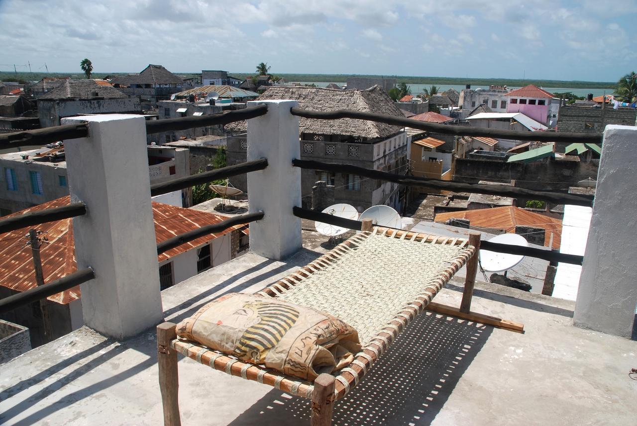 Jambohouse Lamu Acomodação com café da manhã Exterior foto