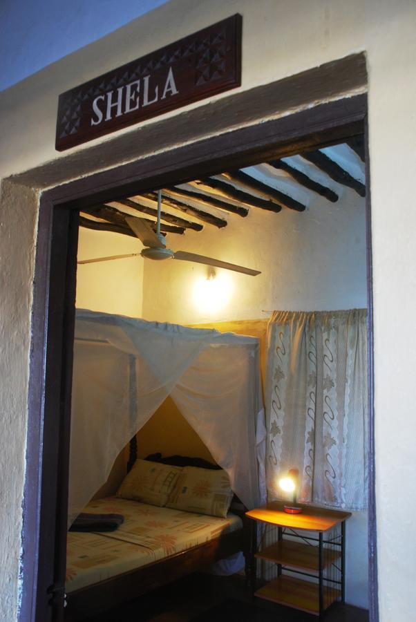 Jambohouse Lamu Acomodação com café da manhã Exterior foto