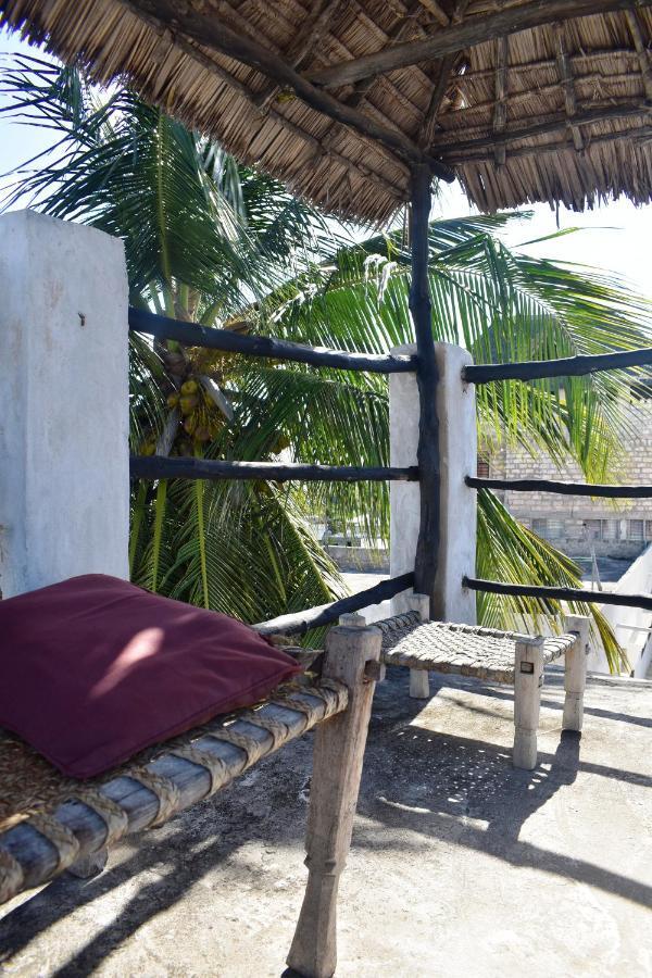 Jambohouse Lamu Acomodação com café da manhã Exterior foto